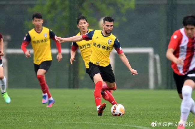 美女扒开尿道让男人桶
